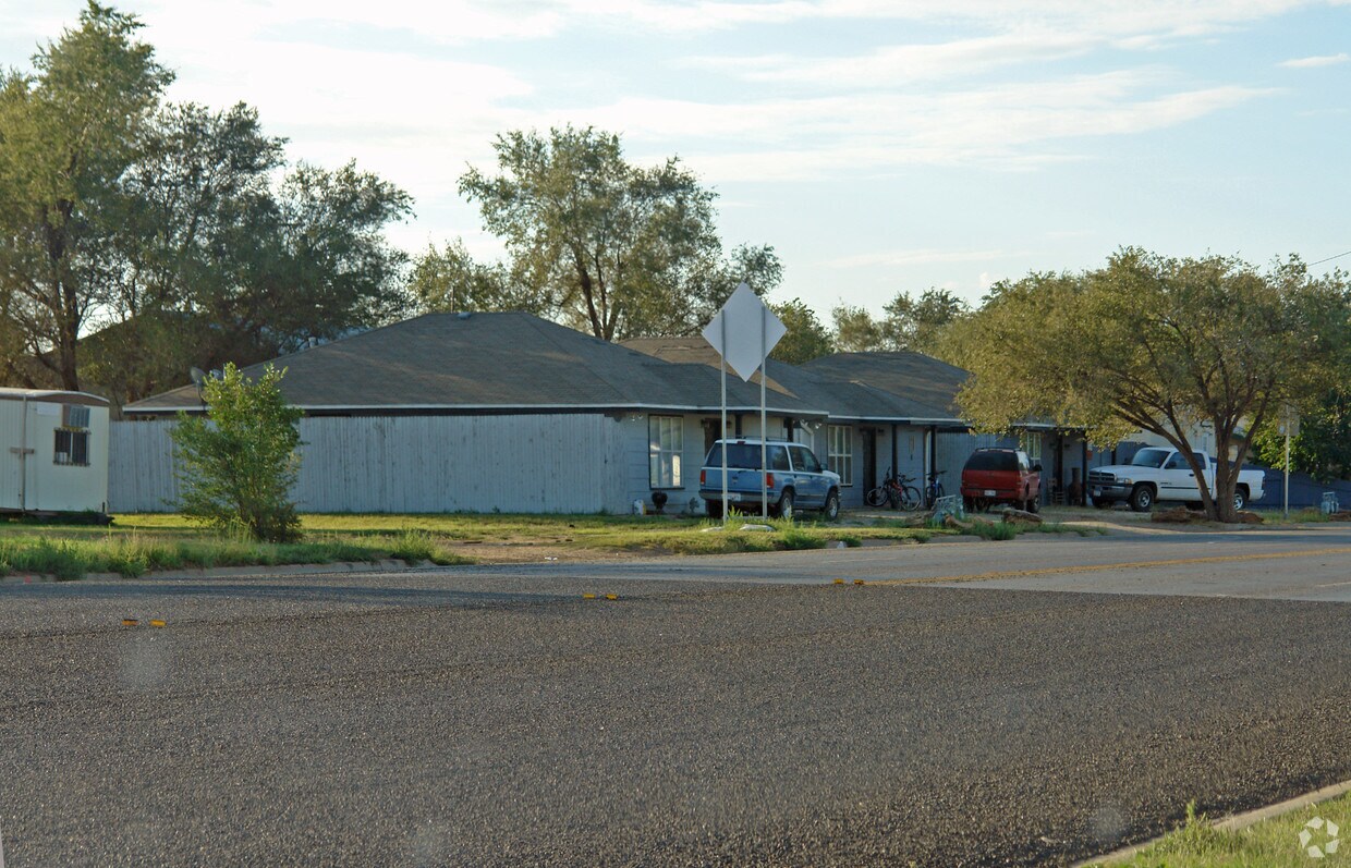 411 Dowden Ave, Wolfforth, TX 79382 Apartments in Wolfforth, TX