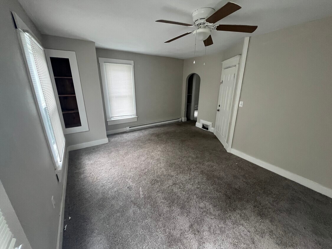 Foto principal - 318 S State St