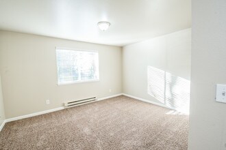 Building Photo - Crosspointe