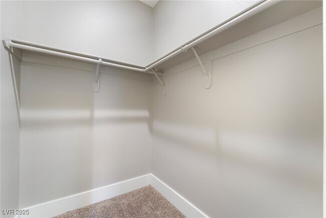 Building Photo - 9050 W Tropicana Ave