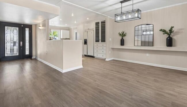 Building Photo - 28461 Portsmouth Dr