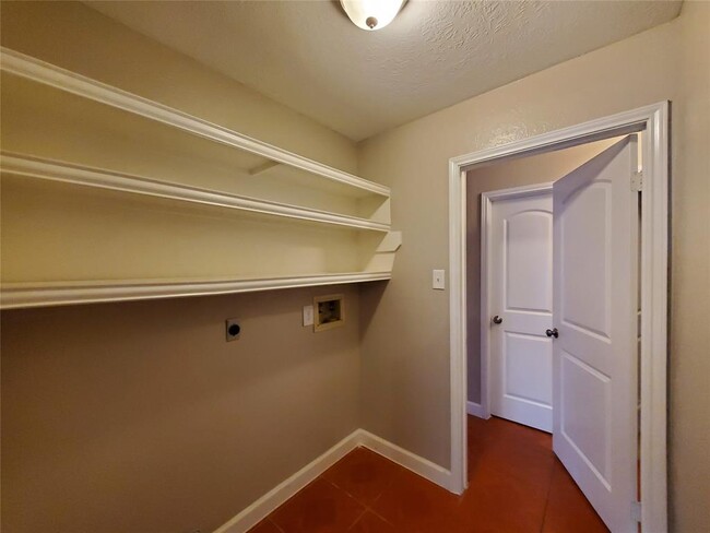 Building Photo - 2950 High Plains Dr