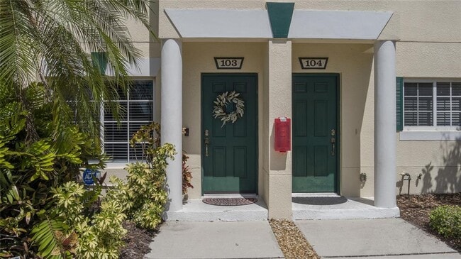 Building Photo - 329 Cape Harbour Loop