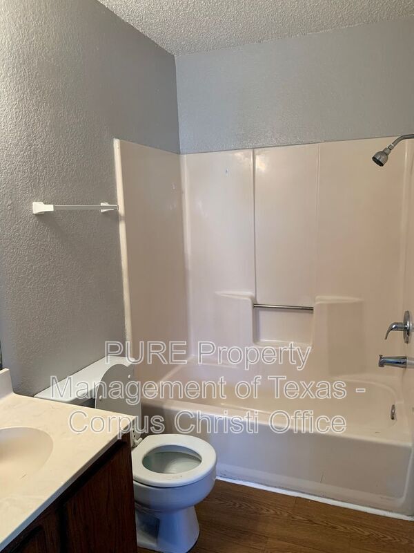 Foto del edificio - 4929 Cedar Pass Dr