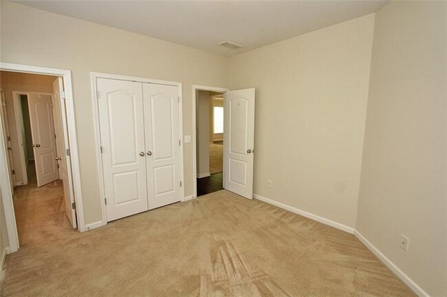 Building Photo - 1591 Heathermoor Way