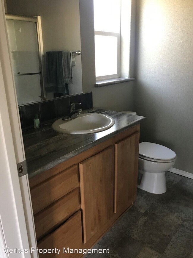 Building Photo - 3 br, 2 bath House - 7549 Mayfly Lane