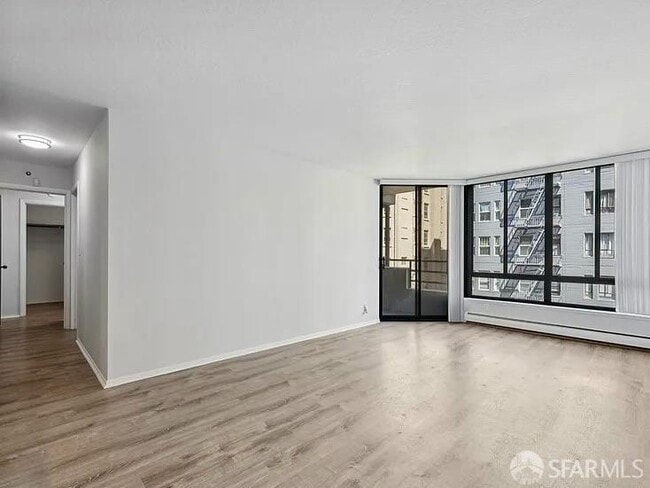 Building Photo - 900 Bush St