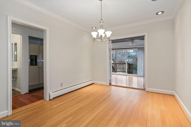 Building Photo - 4413 Volta Pl NW