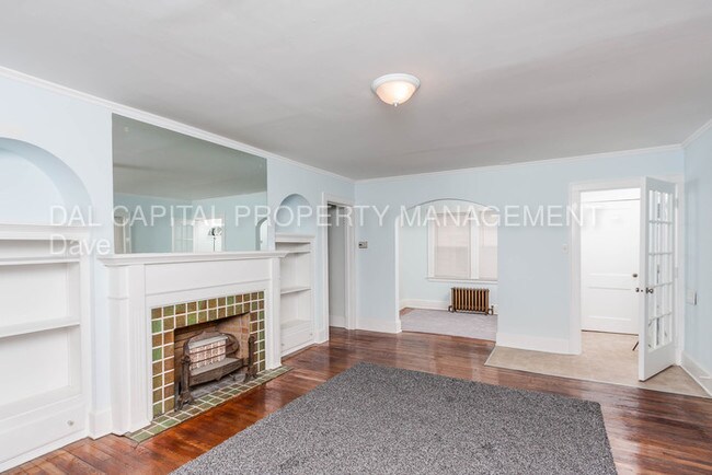 Building Photo - Combined 6 Bedroom 3 Bathroom Duplex Home