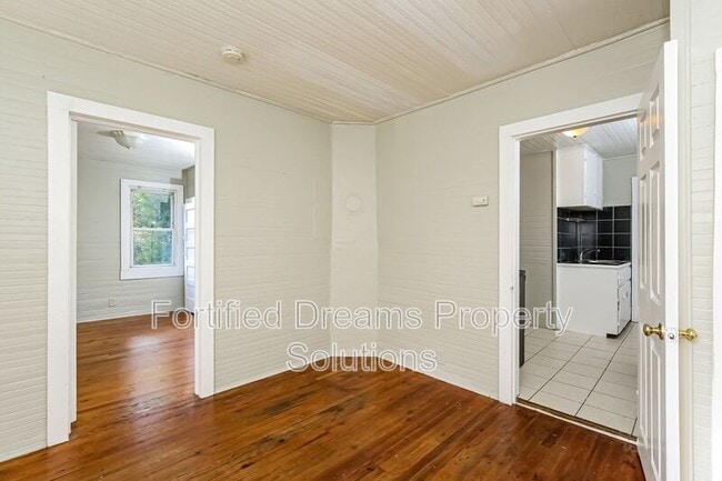 Foto del edificio - 1704 Lincoln Ave