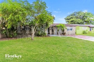 Building Photo - 7560 Venetian St