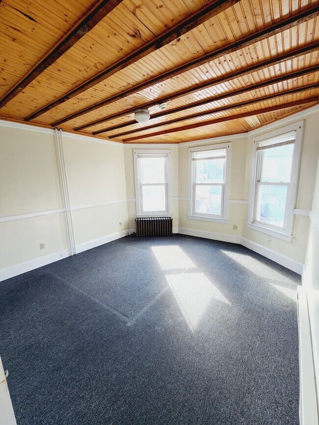 Foto del edificio - 118-120 S. Courtland St