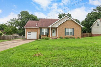 Building Photo - 808 Leigh Ann Dr