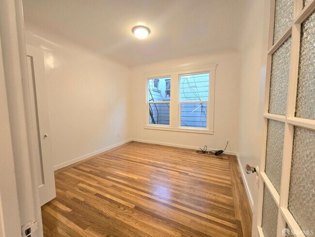 Foto del edificio - 5845 Geary Blvd