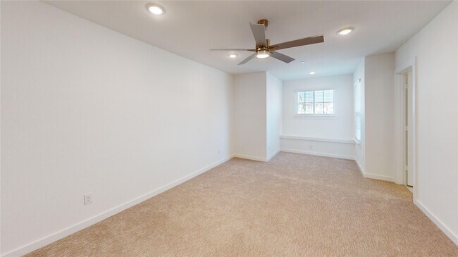 Foto del edificio - 4108 Magna Carta Blvd