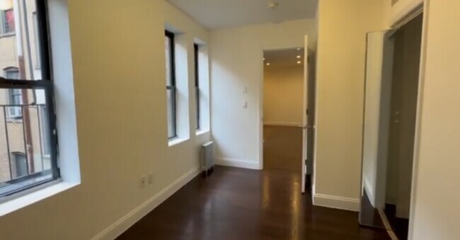 Foto del edificio - W. W 124th St