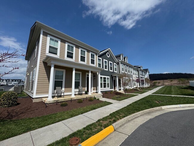 Foto del edificio - Preston Lake Townhouse