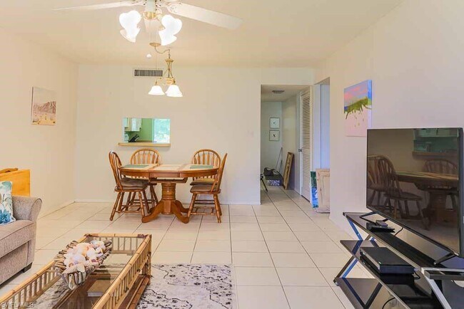 Foto del edificio - 5959 Winkler Rd
