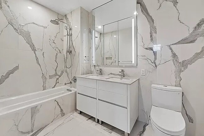 Building Photo - 127 W 112th St