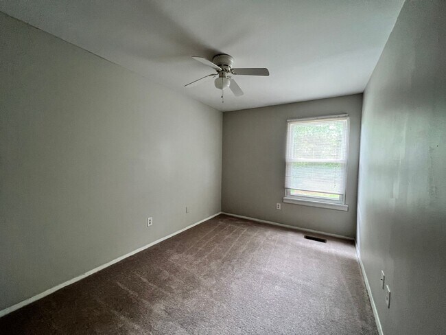 Foto del edificio - 3 bedroom Townhome in Portsmouth