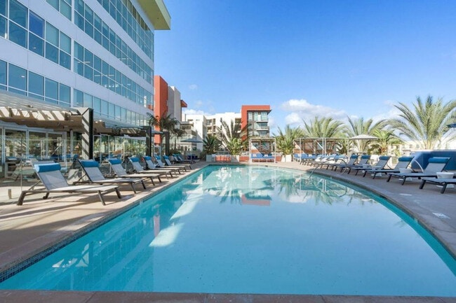 Building Photo - 8725 Ariva Ct