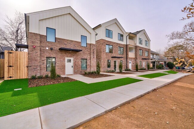 Foto del edificio - 1614 NW 17th St