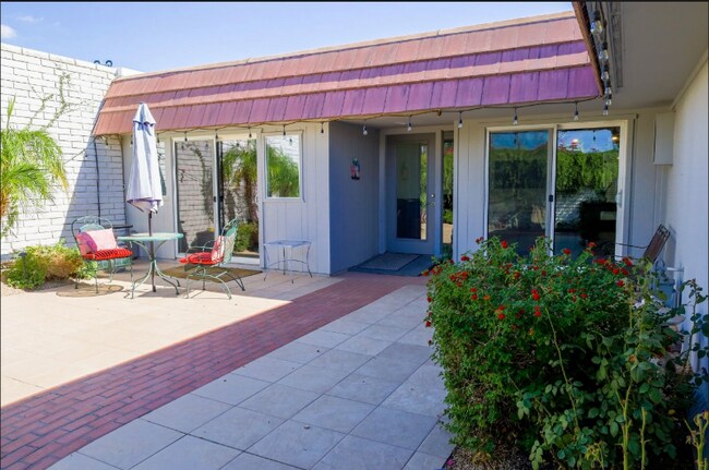Building Photo - 10705 W Topaz Dr
