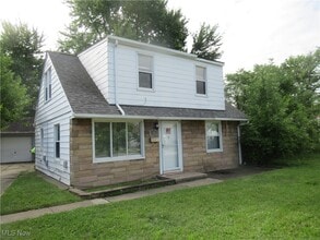 15815 Eleanore Dr