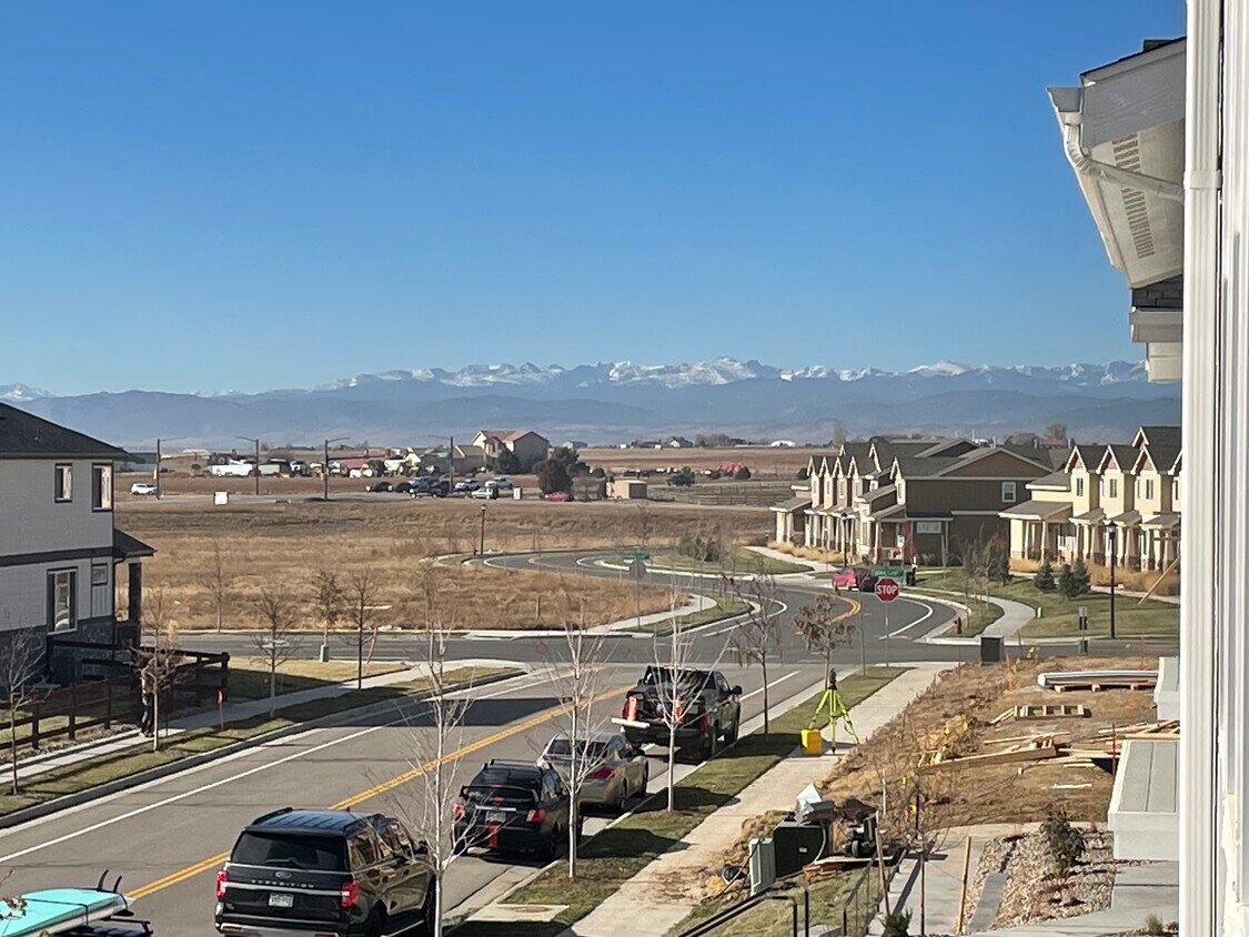 ¡Hermosas vistas a la montaña! - 1800 Iron Wheel Dr