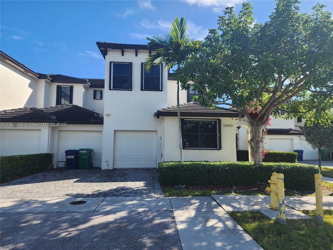 Primary Photo - 22433 SW 102nd Ave