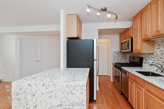 Foto del edificio - 3950 N Lake Shore