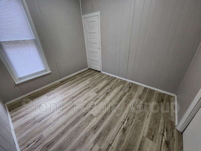 Foto del edificio - 820 S 19th St