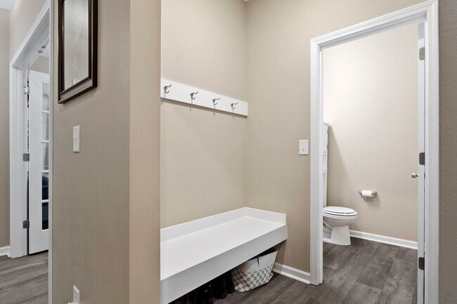 Foto del edificio - Exclusively Offered By Muse Realty Rentals, LLC