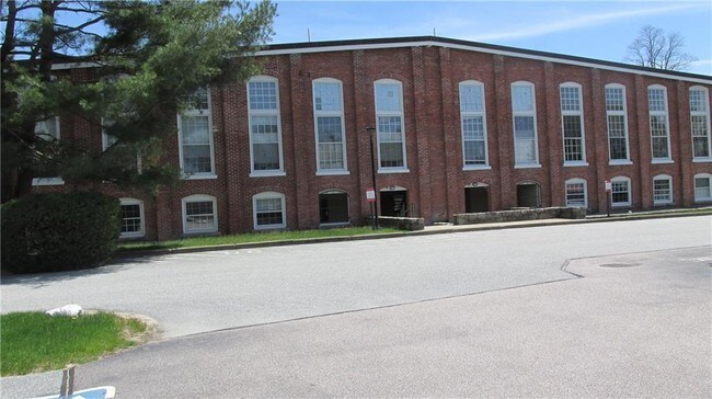 Building Photo - 40 Web Ave
