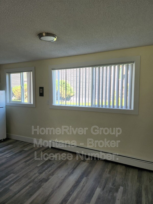 Foto del edificio - 817 W Central Ave