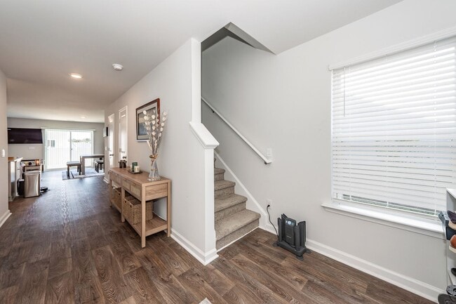 Building Photo - 3 Bedroom, 2.5 Bathroom Townhome in Carolina Groves - Moncks Corner