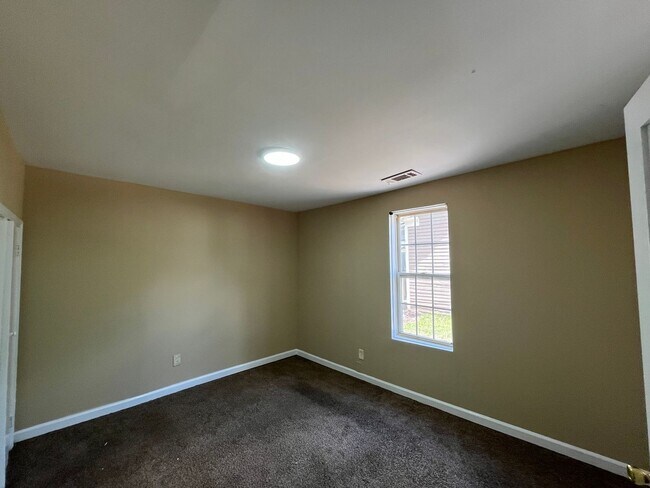 Foto del edificio - 2 Bed 1 Bath House