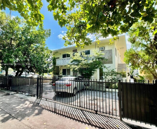 Photo - 626 Meridian Ave Apartment