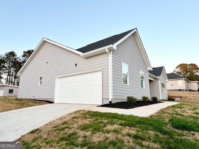 Building Photo - 3822 Rex Cir