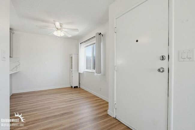 Foto del edificio - Bright and Inviting 2Bdm 1Ba Home in Escondido!