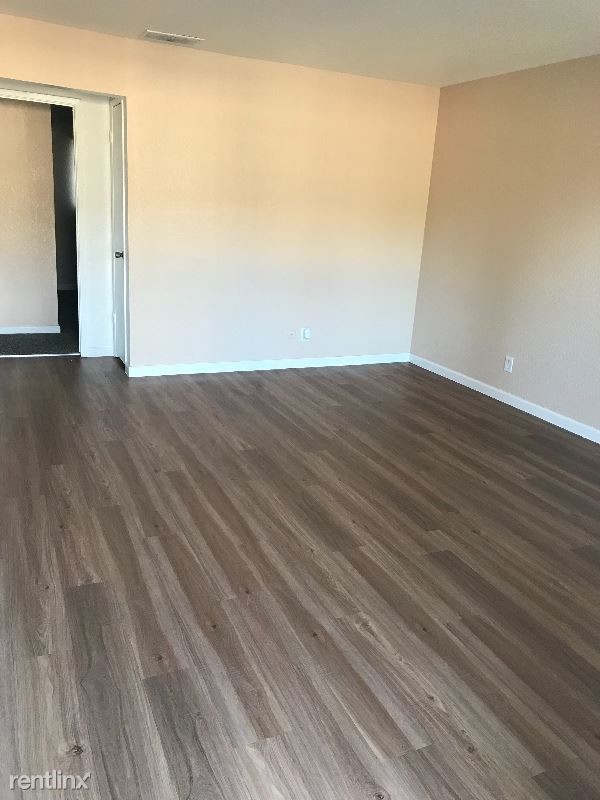 Foto del edificio - 4741 E McKinley Ave