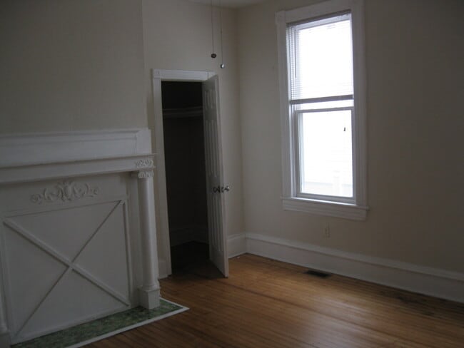 Photo - 110/112 W 34th St Apartment