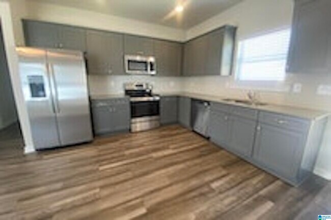 Building Photo - 1380 Brookhaven Dr