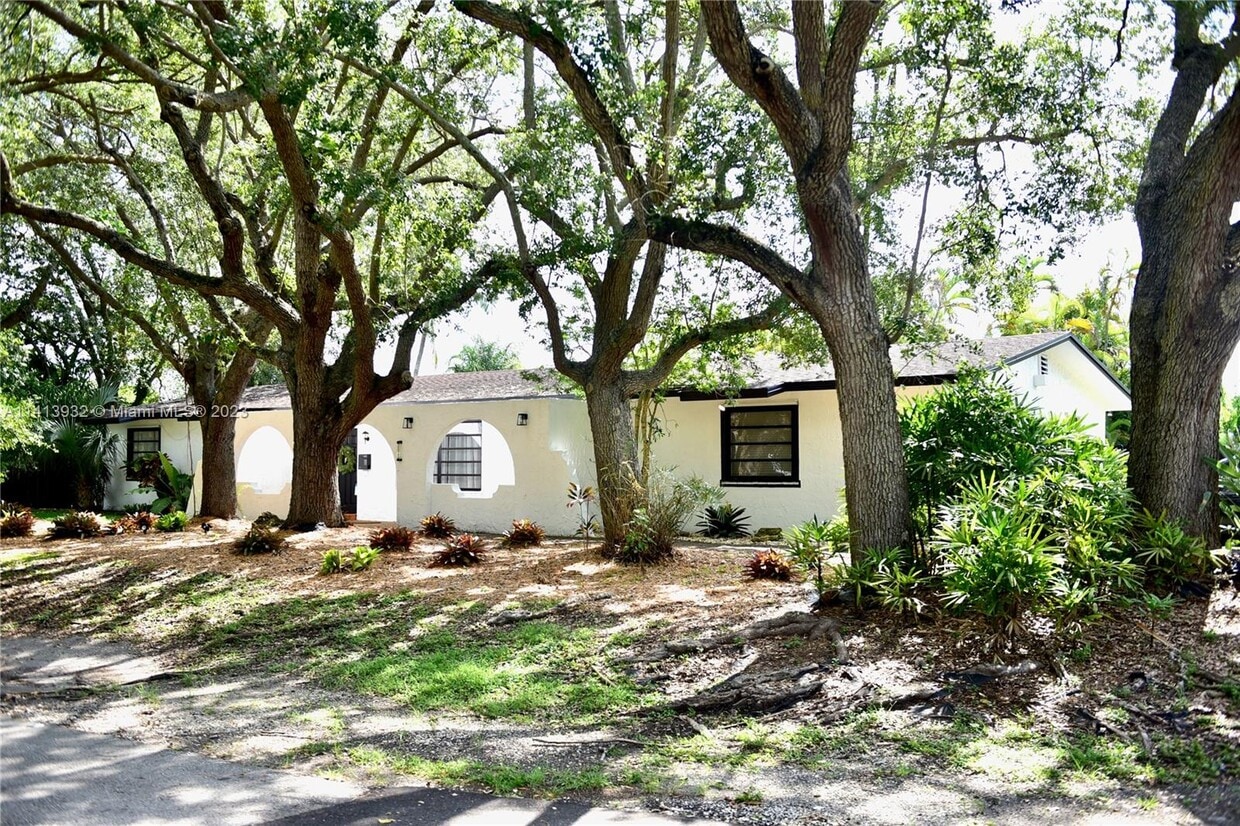 Primary Photo - 15545 SW 78th Pl