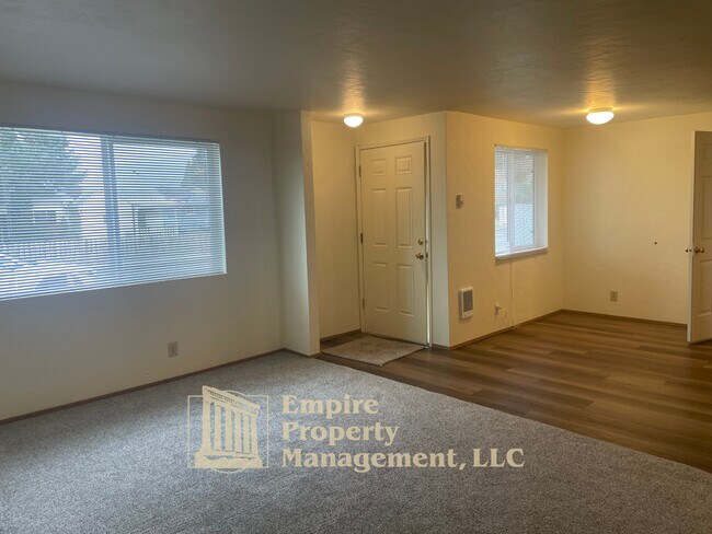 Foto del edificio - 3806 Dove Ln