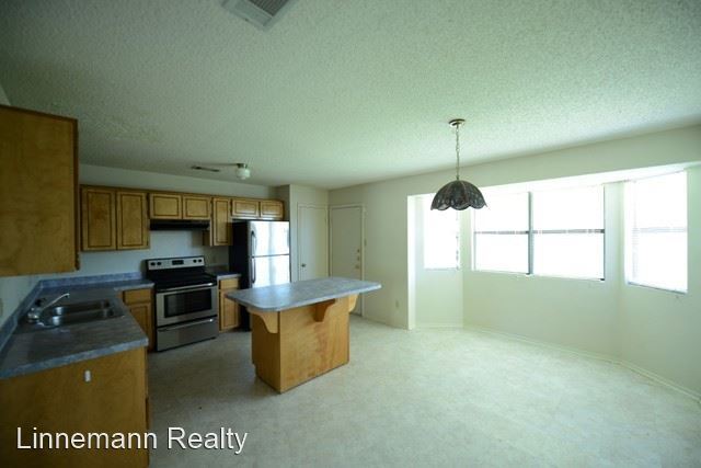 Building Photo - 3 br, 2 bath House - 1808 Miranda Avenue
