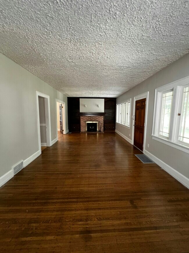 Building Photo - 5119 Norway Dr