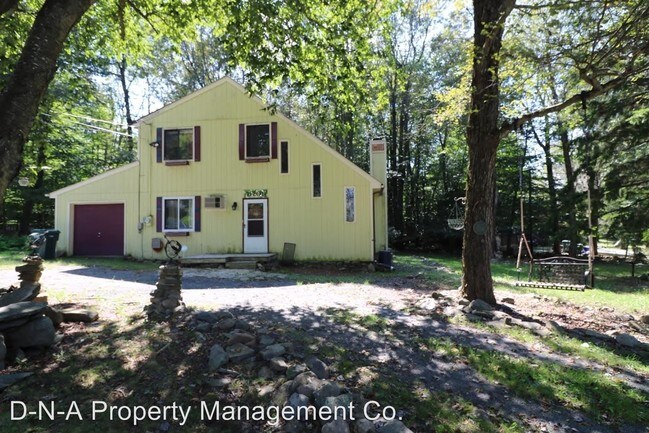 4060 Briarwood Dr Tobyhanna Pa 18466 House For Rent In Tobyhanna Pa Apartments Com