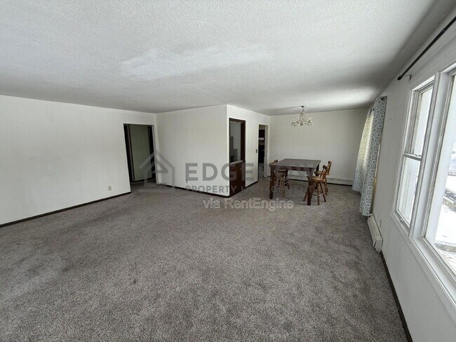 Foto del edificio - 8797 Morse Lake Ave SE