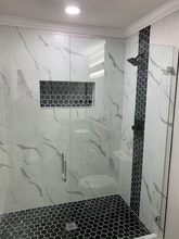 Building Photo - 420 Waller Ave